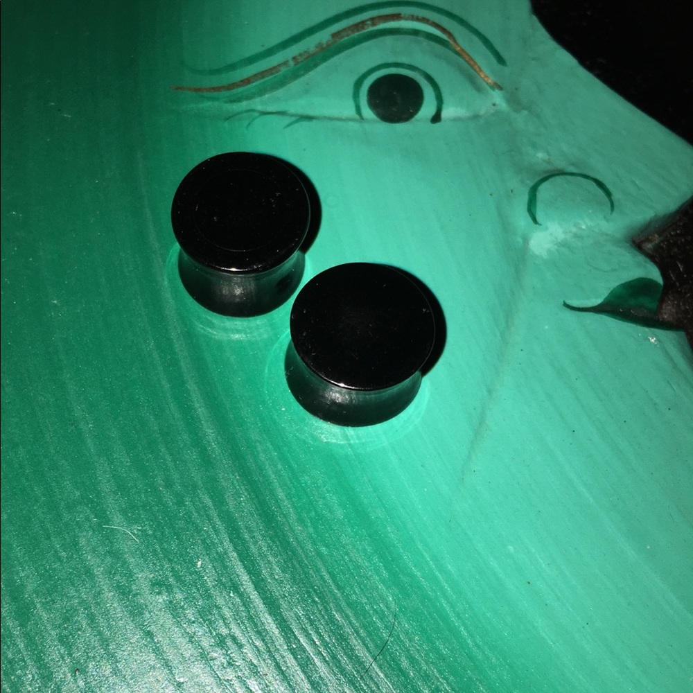 00 -body mod- Black Plugs